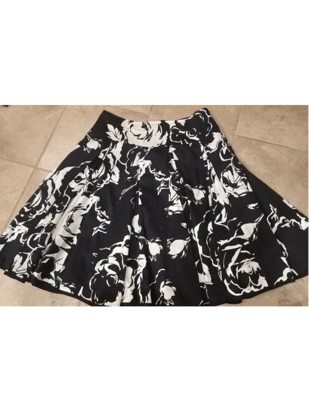 Women's Lauren Ralph Lauren Floral A-Line Skirt Size 8 Black White